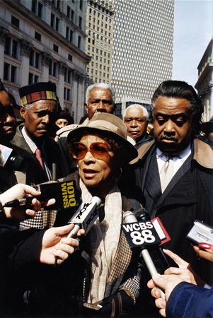 Ruby Dee with Ossie Davis, Al Sharpton & Reverend Daughtry