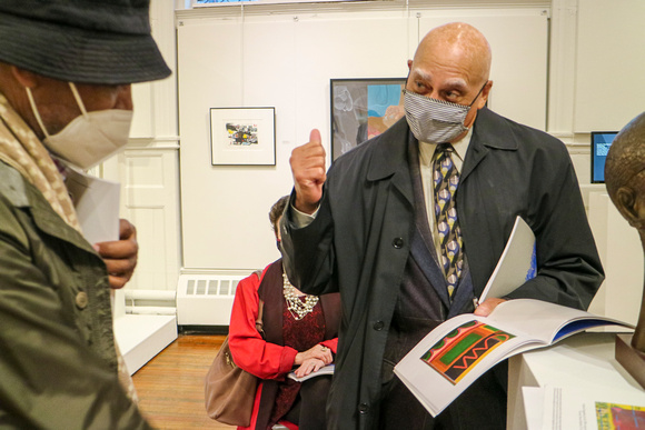Creating Community. Cinque Gallery.